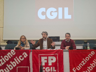 Ancona – Paterna (Cgil): “Fuga dei dipendenti dal Comune tra le più consistenti del Paese”